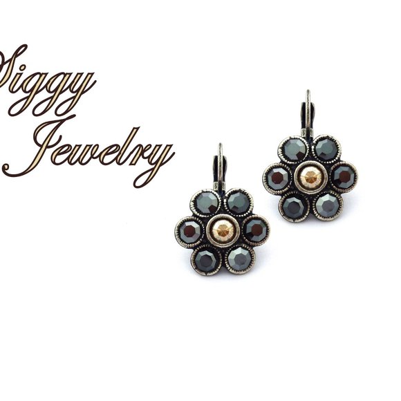 Siggy Jewelry Jewelry - Swarovski Crystal Black and Champagne Earrings